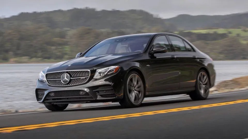 Mercedes E-Class sedan — SVT Transfer Crete